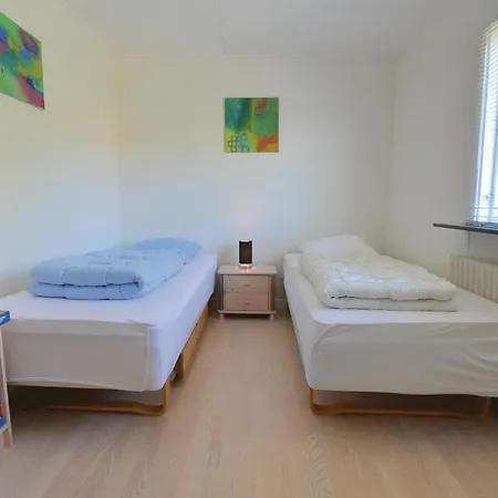 Awesome Home In Augustenborg With Wifi *